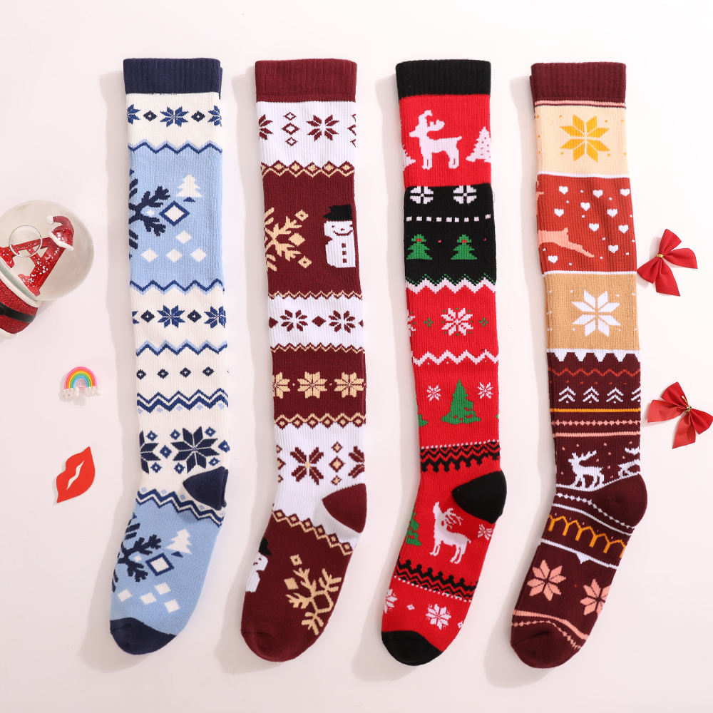 Powerful Ski Socks Manufacturer: Crafting Warmth and Durability for the Slopes